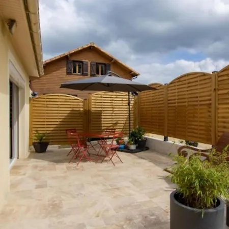 Prázdninový dům Maison Chaleureuse A Avec Jardin Et Terrasse