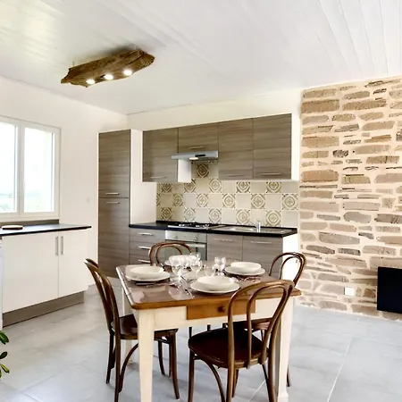 Prázdninový dům Maison Chaleureuse A Avec Jardin Et Terrasse Fossemagne